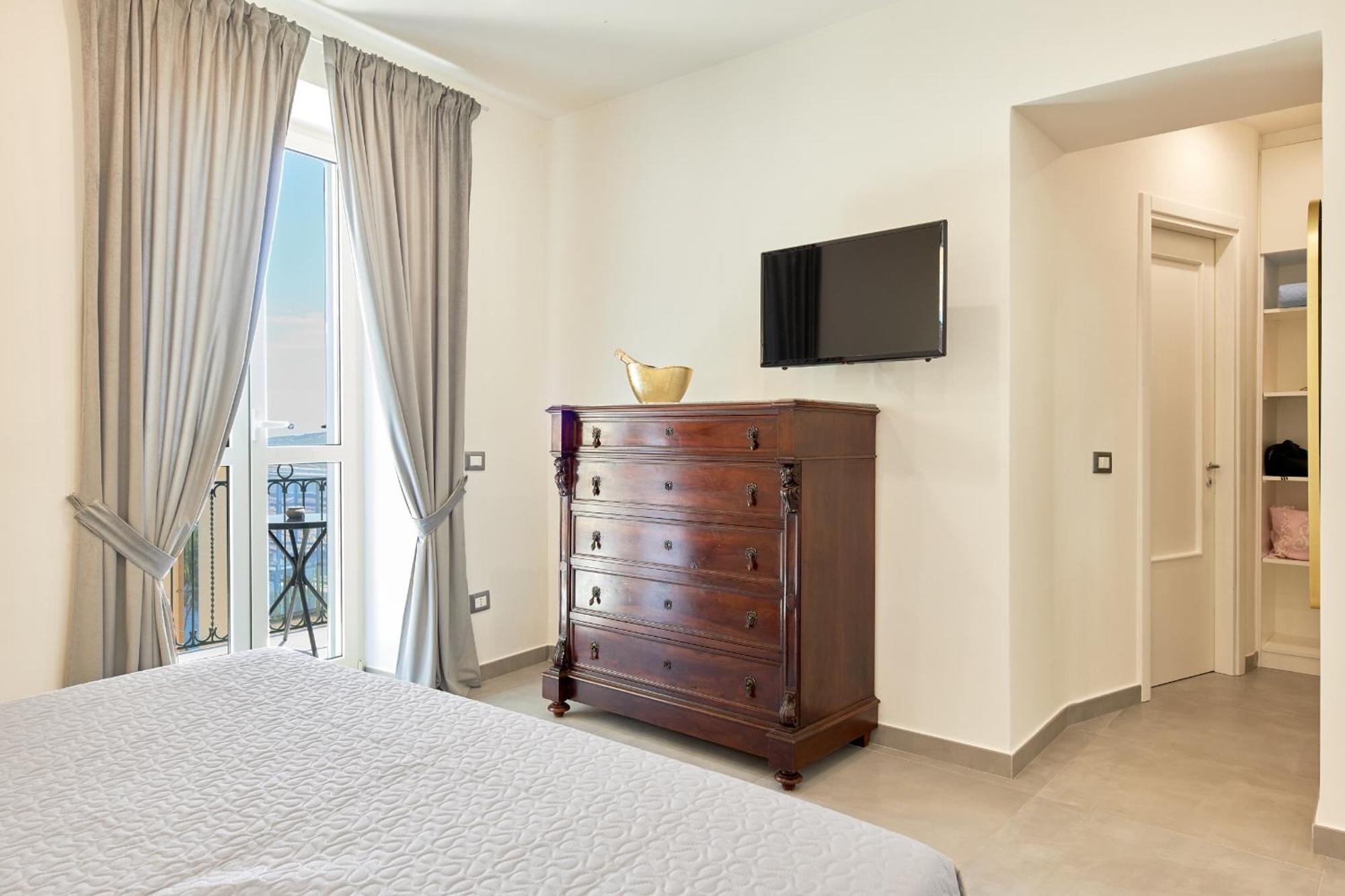 Residenza D'Epoca Tamara Aparthotel Кастелабате Екстериор снимка